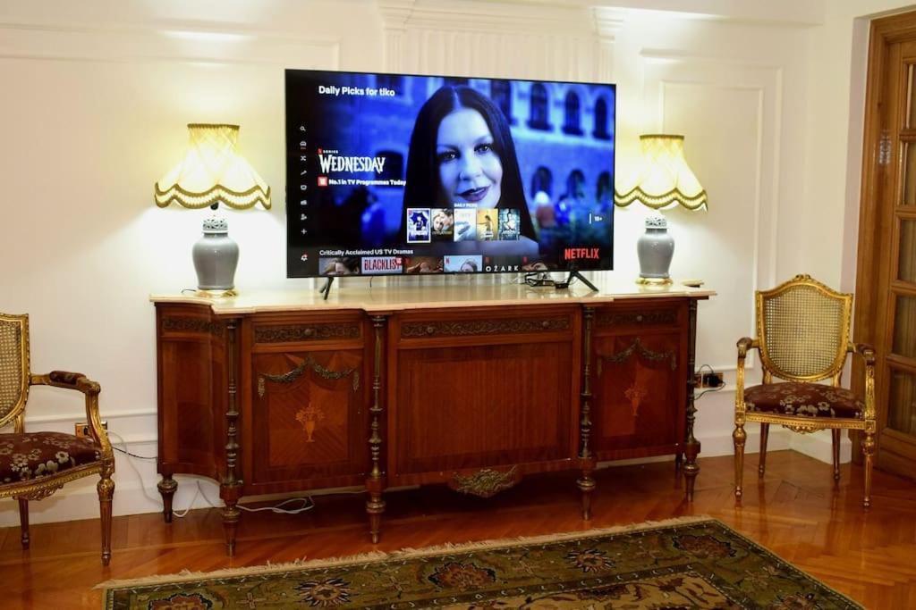 Authentic With A Reasonable Price In The Heart Apartment Cairo