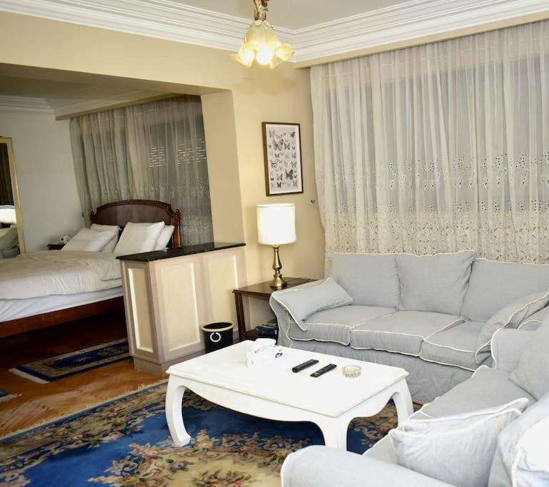 Apartment Authentic With A Reasonable Price In The Heart