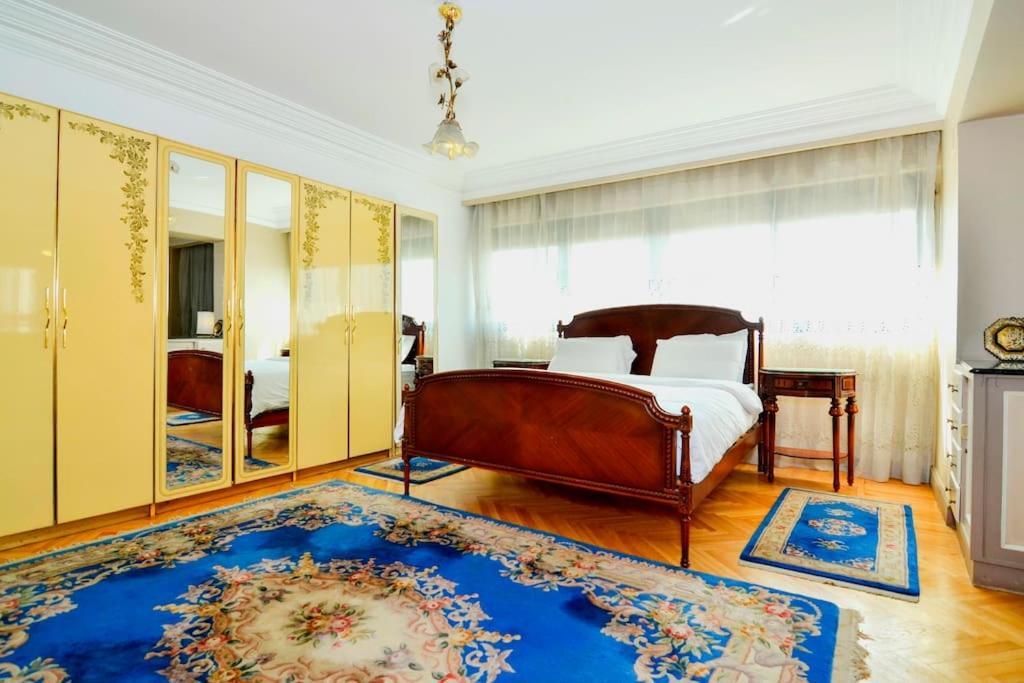 Authentic With A Reasonable Price In The Heart Apartment Cairo