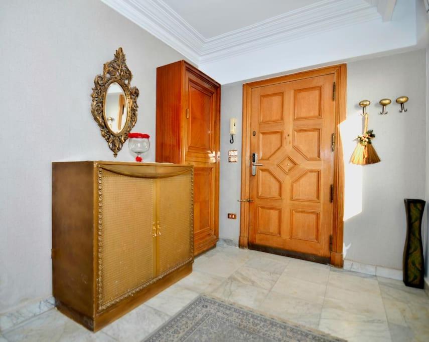 Authentic With A Reasonable Price In The Heart Apartment Cairo
